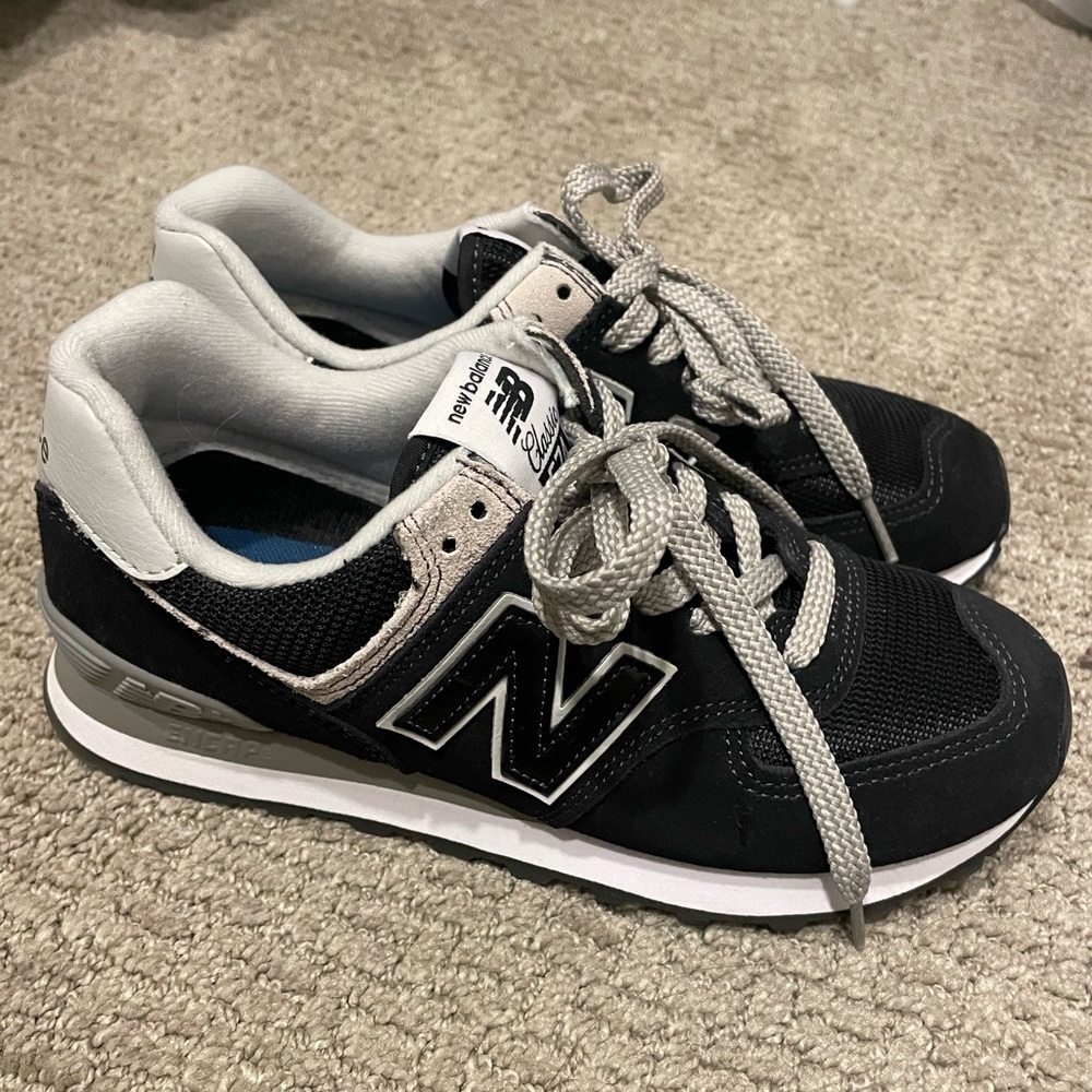 New balance shoes